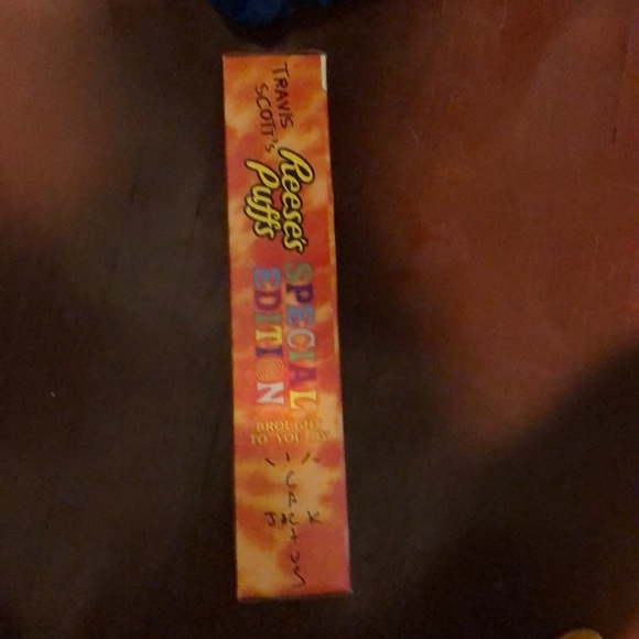 Travis Scott Authentic Reeses Puffs - Picture 2 of 4